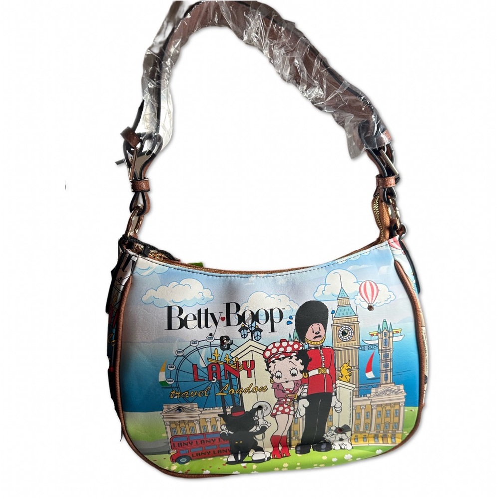 Betty Boop by Lany Travel London